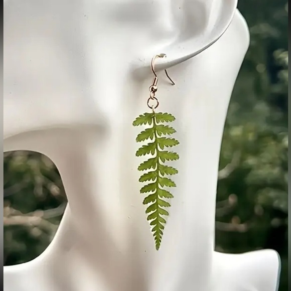 Real Fern leaf resin Dangle Earrings dried natural flat cute plant lover New - Picture 2 of 4